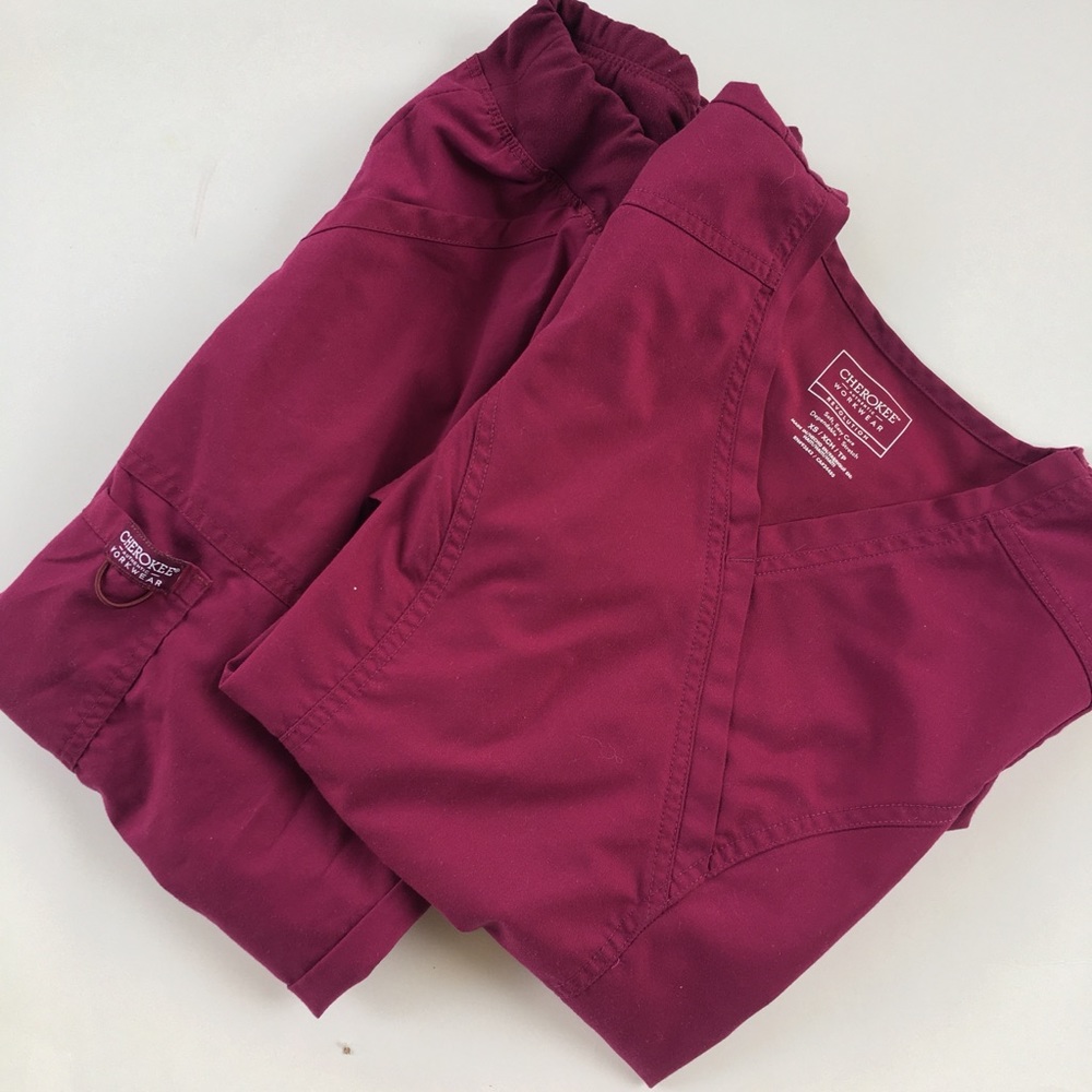 Cherokee workwear scrub set